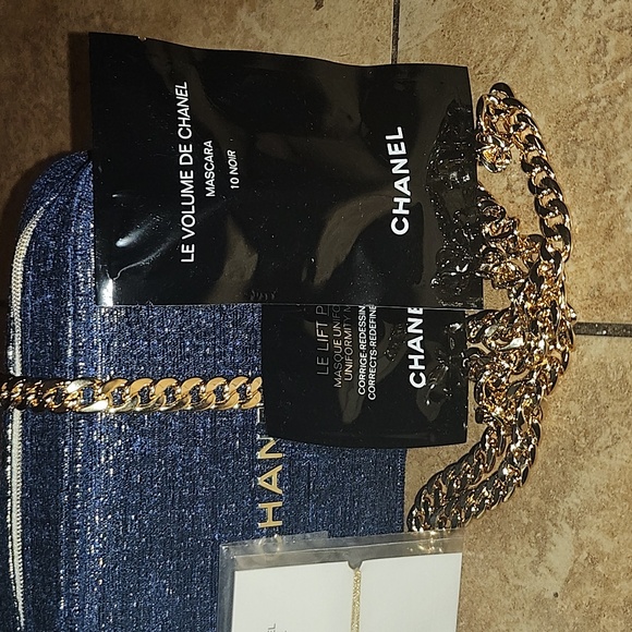Chanel Amazing Cosmetic Bundle NWOB - Picture 2 of 10